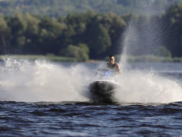 Master the Waves: Unleashing the Hidden Thrills of Jet Skiing