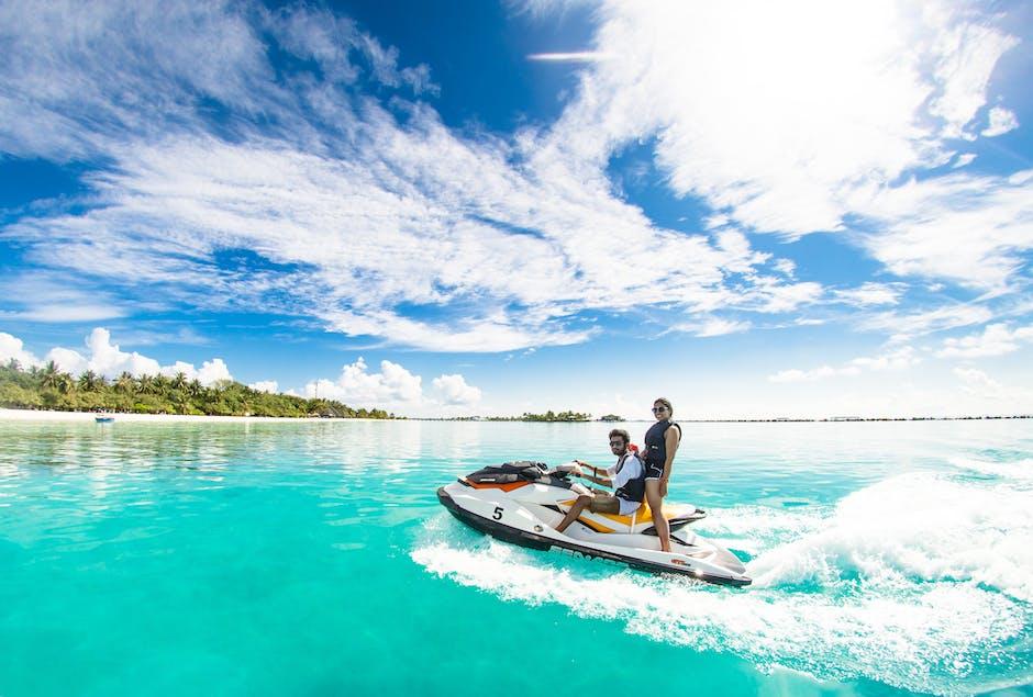 10 Must-Know Jet Ski Tips for Maximum Thrills and Safety